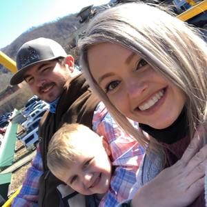 Meet your Posher, Ashley